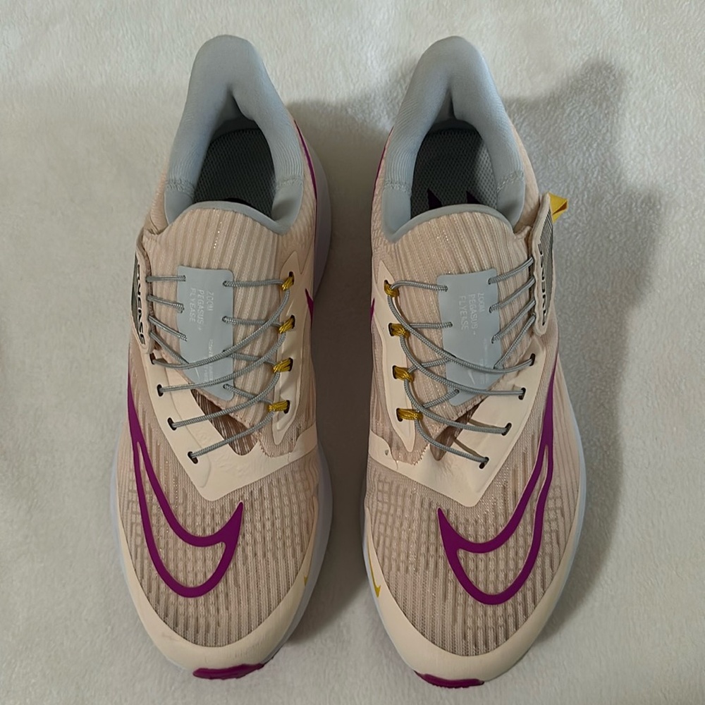 Women’s Nike Pegasus Flyease running shoe